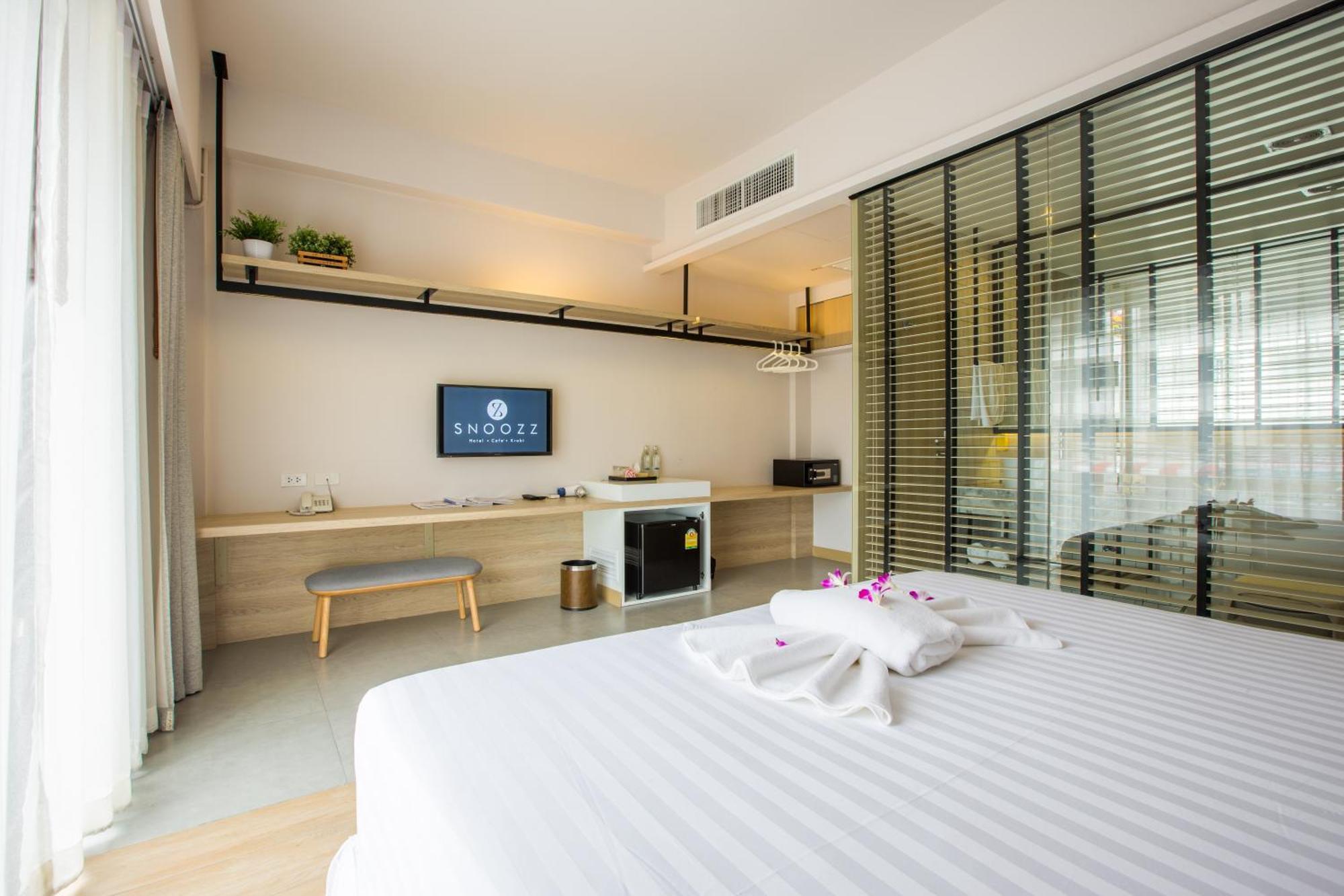 Hostel Snoozz Krabi town